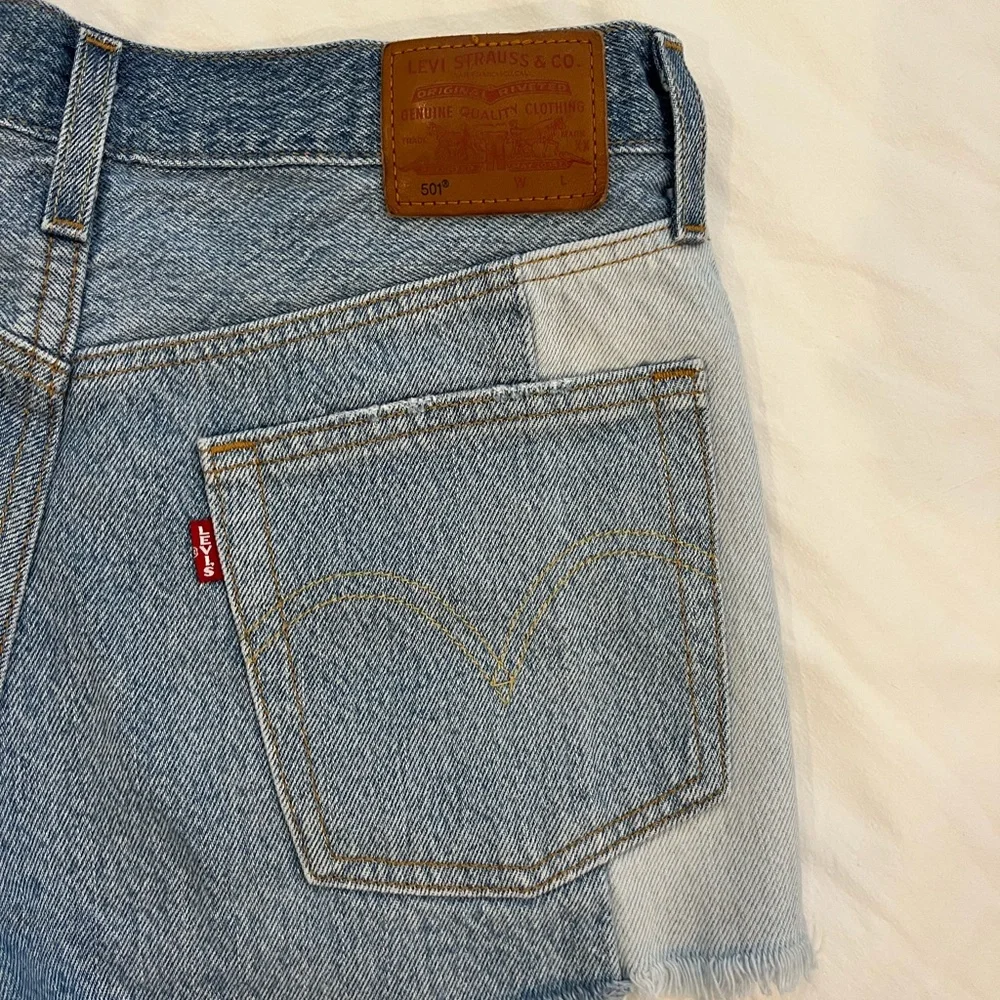 LEVIS patchwork denim shorts - Picture 3 of 6